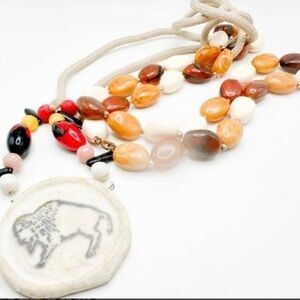 ALABASTER Native American Sioux tribe beaded necklace